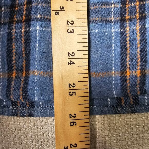 BKE Boyfriend Thick but Soft Boxy Fit Button Up Flannel Lg PTP 23 Length 26 - Picture 8 of 10